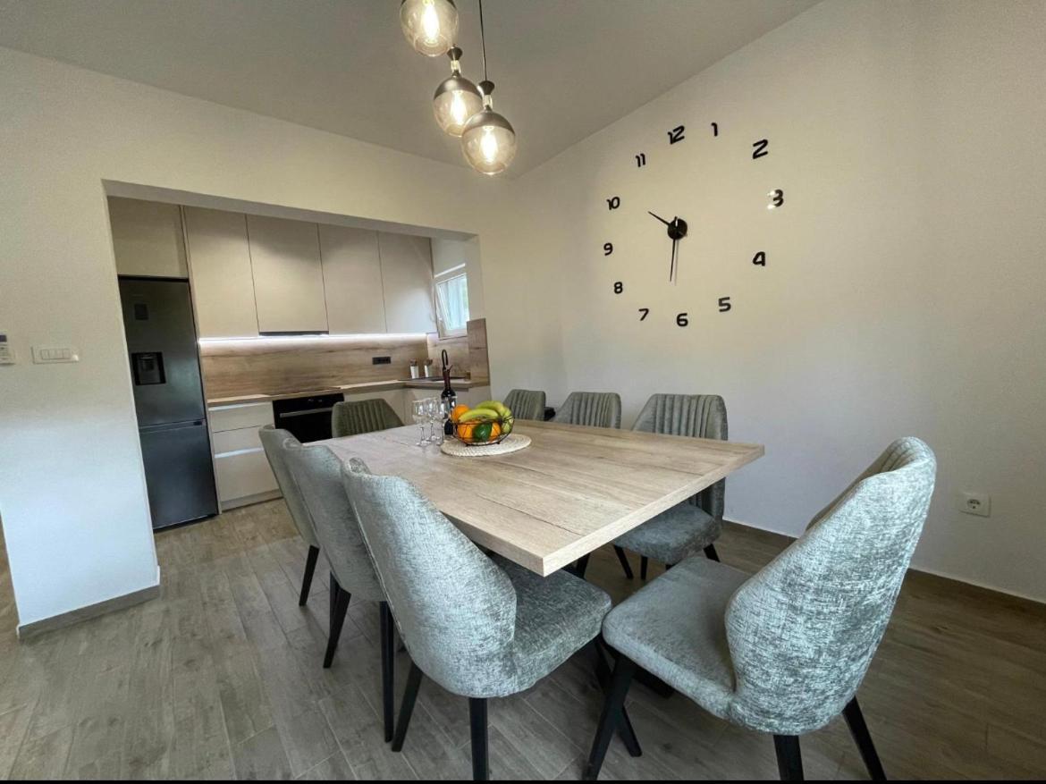 Apartman Kurtov Apartment ปาโกชตาเน ภายนอก รูปภาพ